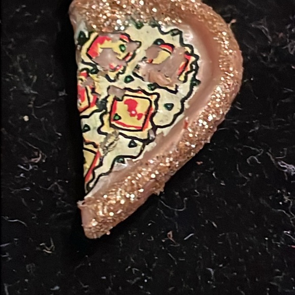 1” L.O.L. OMG Surprise Italian suitcase charm pendant with jump hoop - Picture 7 of 11